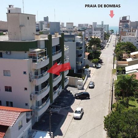 1024 - Apartamento Em Bombinhas Para Locacao De Temporada - Praia De Bombas Esterno foto